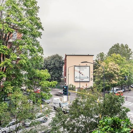 Eden House Sansiro-Duomo Netflix & Design Apartment Milan Luaran gambar